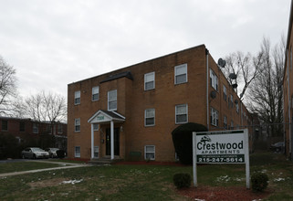 Crestwood Apartments in Philadelphia, PA - Building Photo - Building Photo