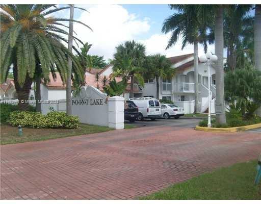 15350 SW 76th Ter, Unit Point Lake in Miami, FL - Building Photo - Building Photo