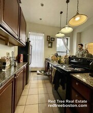 669 Massachusetts Ave, Unit 1 in Boston, MA - Building Photo - Building Photo