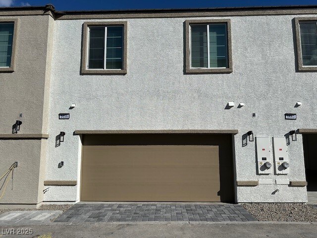 5656 Beguiling Falls St in Las Vegas, NV - Building Photo - Building Photo