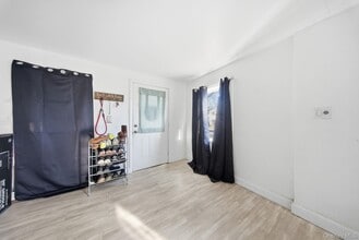 4 Old Rd in Cuddebackville, NY - Building Photo - Building Photo