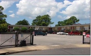 Maureen Manor Apartments in Memphis, TN - Building Photo - Building Photo