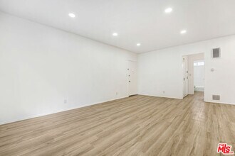 1426 Cochran Ave in Los Angeles, CA - Building Photo - Building Photo