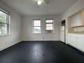 523 24th St in West Palm Beach, FL - Building Photo - Building Photo
