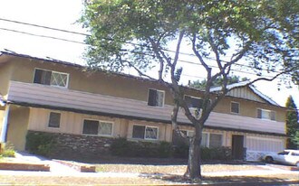 743 S Sierra Vista Ave Apartments