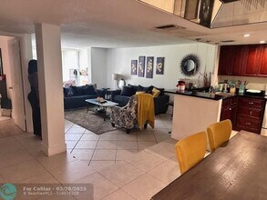 3730 Inverrary Dr in Lauderhill, FL - Building Photo - Building Photo