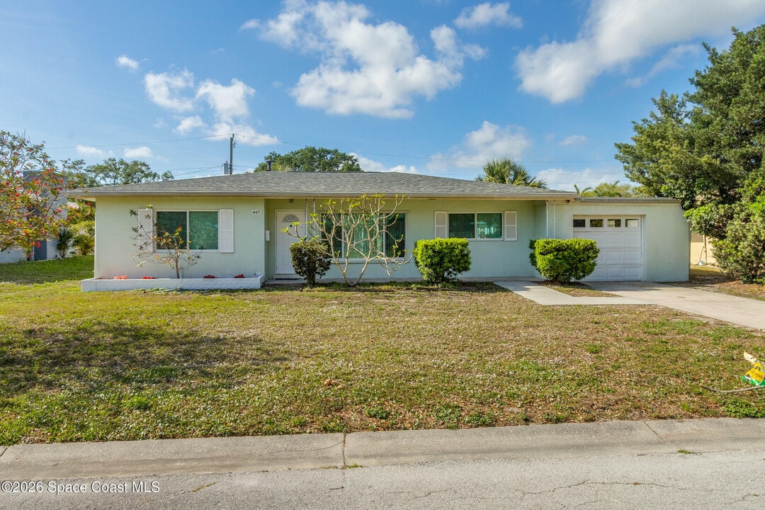 407 Bunker St in Melbourne, FL - Building Photo