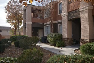 7713 Himalayas Ave in Las Vegas, NV - Building Photo