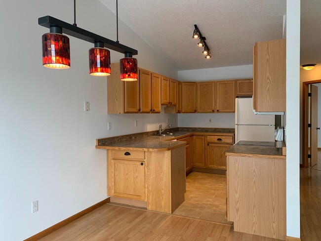 2070 52nd St S in Fargo, ND - Building Photo - Building Photo