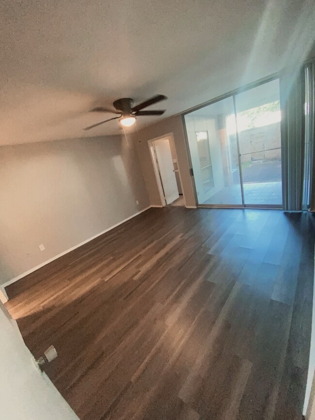 2210 Dorrington St in Houston, TX - Foto de edificio - Building Photo