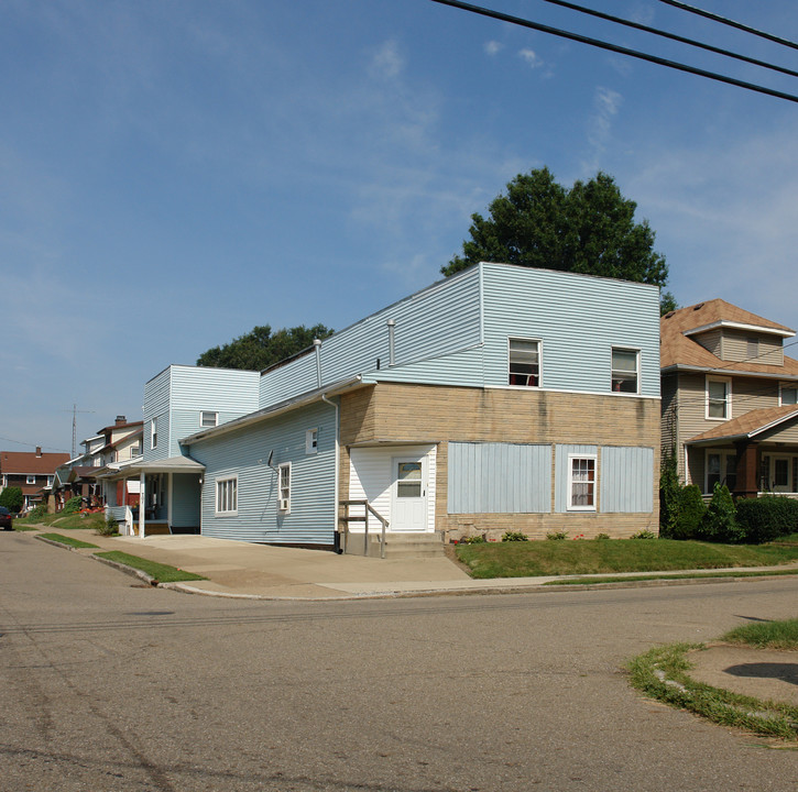 701 Arlington Ave NW in Canton, OH - Building Photo