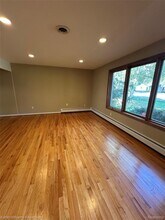 5529 Pembury Ln in West Bloomfield Township, MI - Building Photo - Building Photo