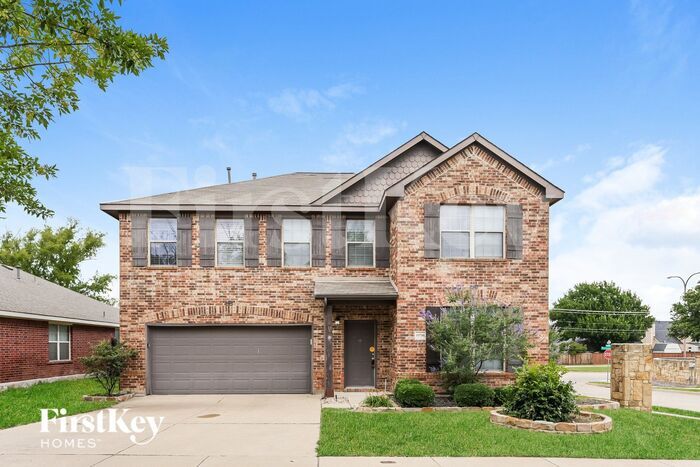 10700 Lipan Trail in Fort Worth, TX - Building Photo