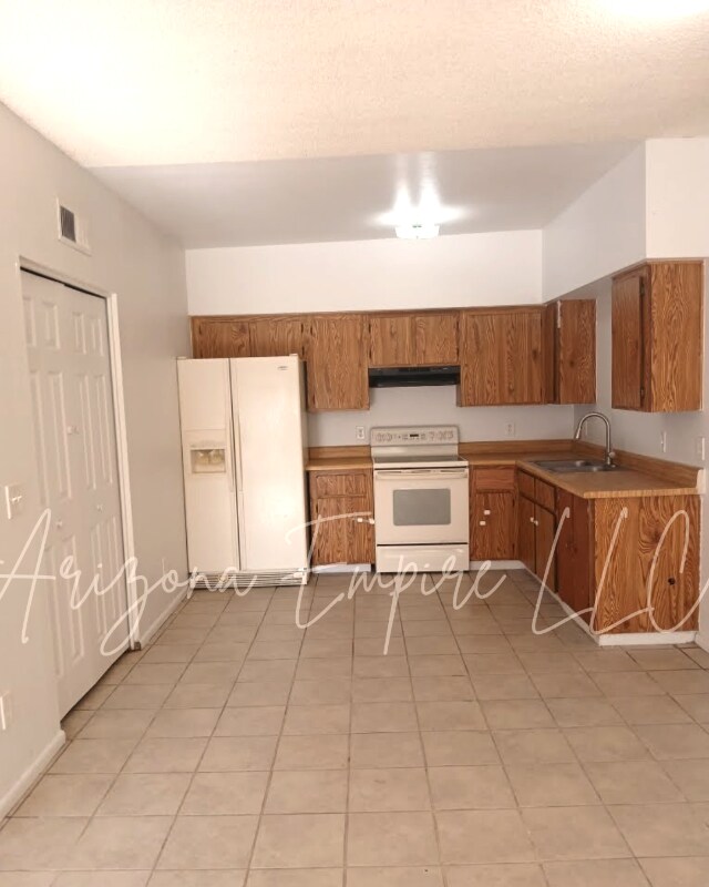 499 E Navajo Ave-Unit -4 in Apache Junction, AZ - Building Photo - Building Photo