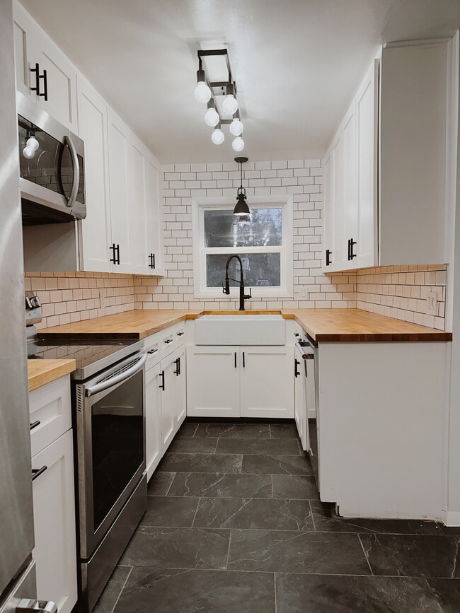 9275 1st St in Berrien Springs, MI - Building Photo - Building Photo