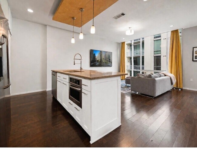 1600 Barton Springs Rd, Unit 2302 in Austin, TX - Foto de edificio - Building Photo