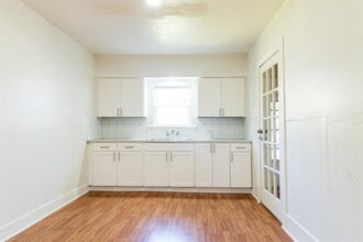 4918 Leffingwell St in Houston, TX - Building Photo - Building Photo