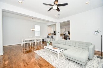 703 Link Rd in Houston, TX - Building Photo - Building Photo