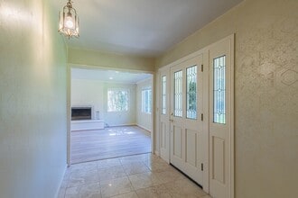 17967 Berta Canyon Rd in Salinas, CA - Building Photo - Building Photo