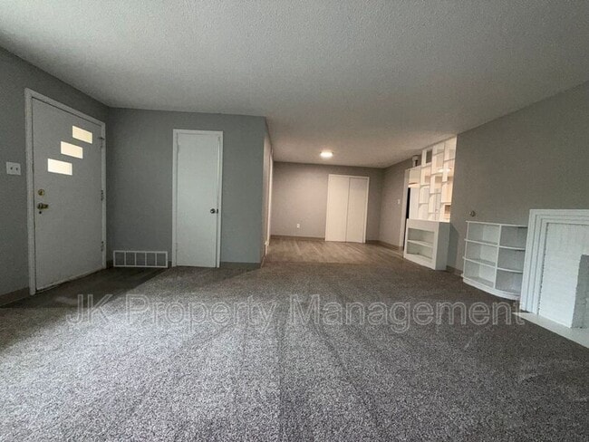 2213 7th Ave N in Great Falls, MT - Foto de edificio - Building Photo