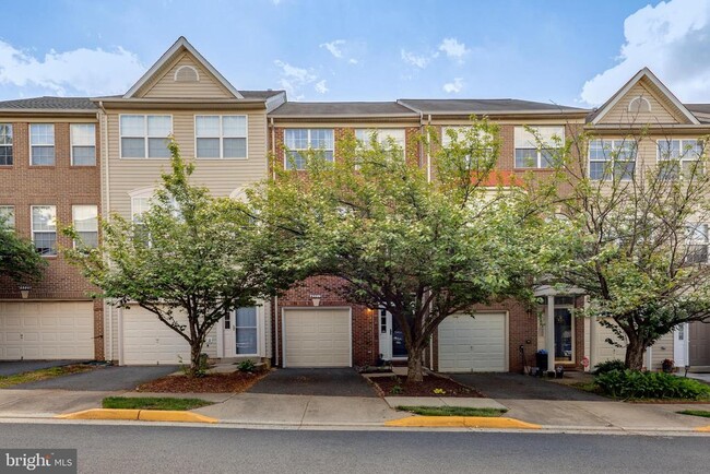 property at 45719 Paddington Station Terrace