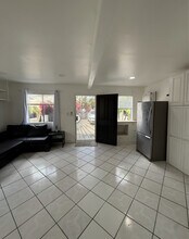 22418 Elaine Ave in Hawaiian Gardens, CA - Building Photo - Building Photo