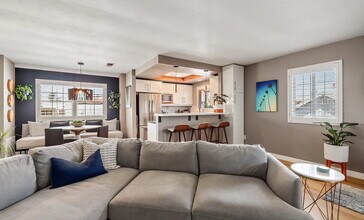 3922 Albatross St in San Diego, CA - Building Photo - Building Photo