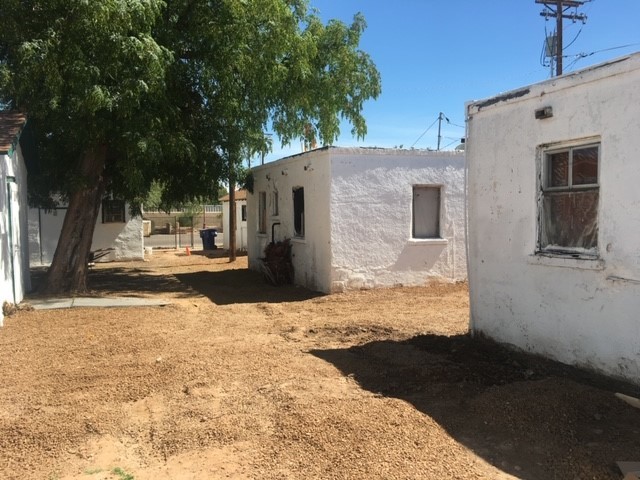 Borden's Court Apartments in Tucson, AZ - Building Photo