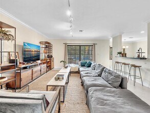 2901 Hidden Harbour St in Fort Lauderdale, FL - Building Photo - Building Photo