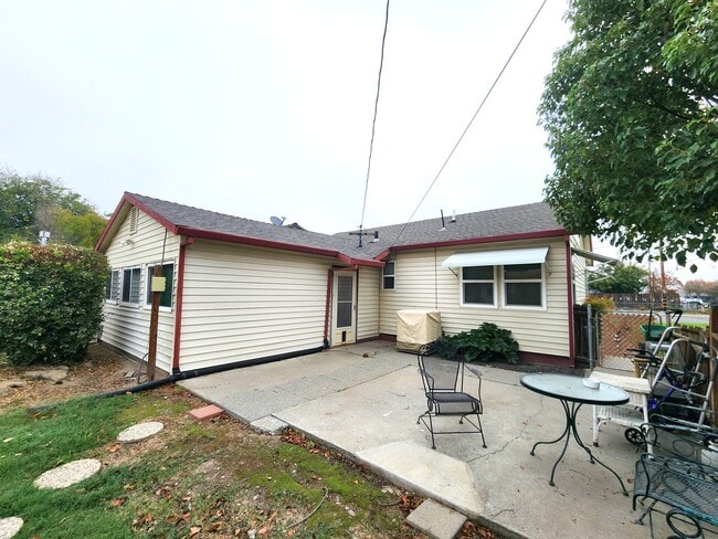 1130 East St in Orland, CA - Building Photo - Building Photo