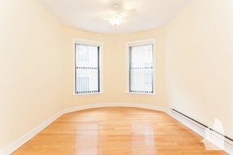 1220 N Dearborn St in Chicago, IL - Building Photo - Building Photo