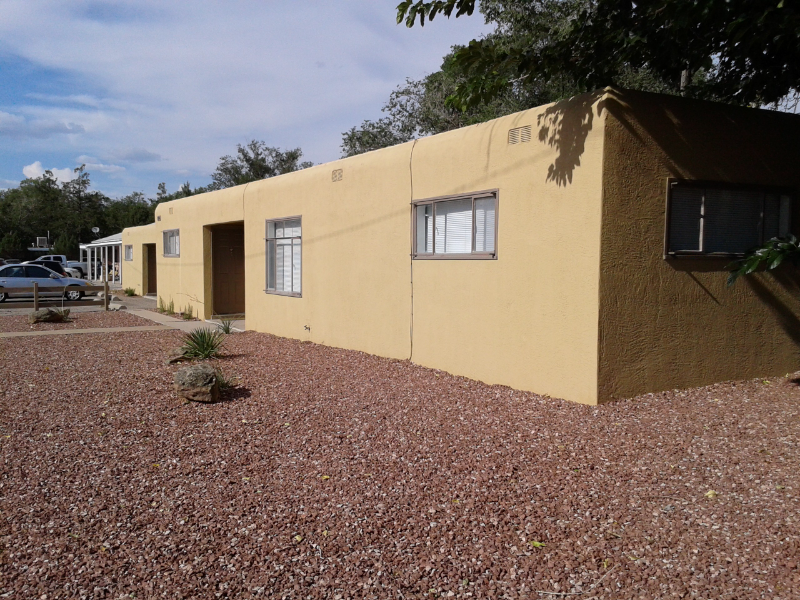 1904 Alvarado Dr NE in Albuquerque, NM - Building Photo