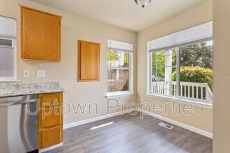 14158 SE Summerfield Loop in Happy Valley, OR - Building Photo - Building Photo