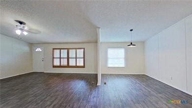 100 Co Rd 194 in Georgetown, TX - Building Photo - Building Photo