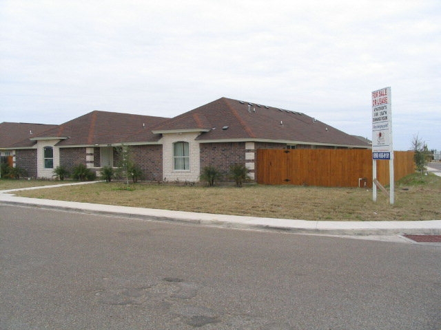 3828 W Sarah Evans in Edinburg, TX - Building Photo