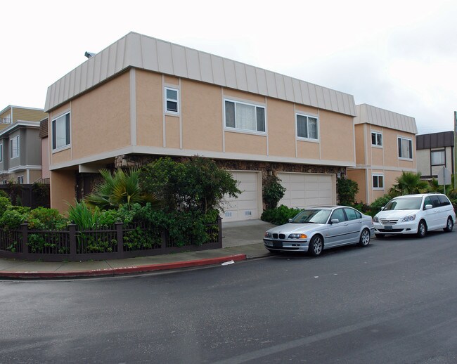 250-290 Byrne St in Daly City, CA - Building Photo - Building Photo