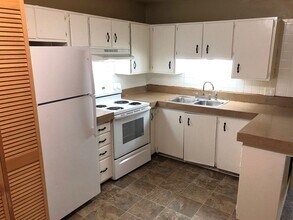 1420 Choctaw St in Leavenworth, KS - Building Photo - Building Photo