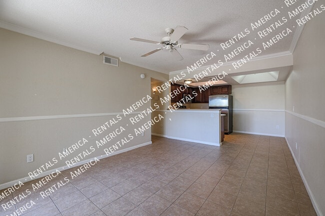 1720 E Thunderbird Rd in Phoenix, AZ - Building Photo - Building Photo