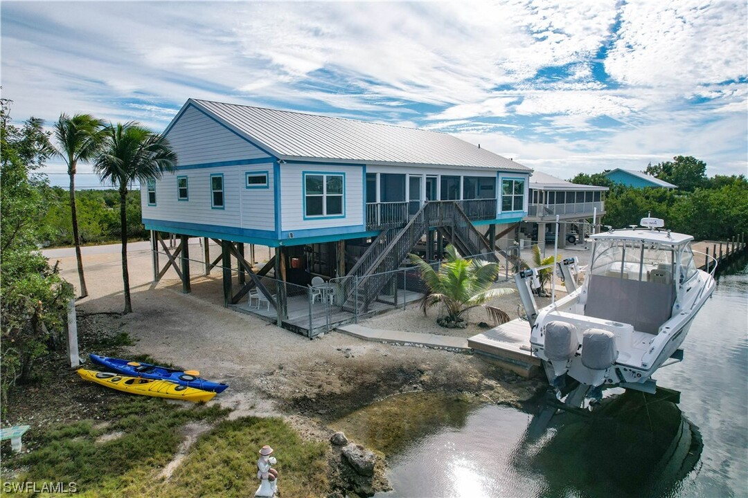 3770 Park Ave in Big Pine Key, FL - Building Photo