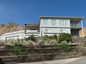 1908 Dorner Pl in Wenatchee, WA - Building Photo