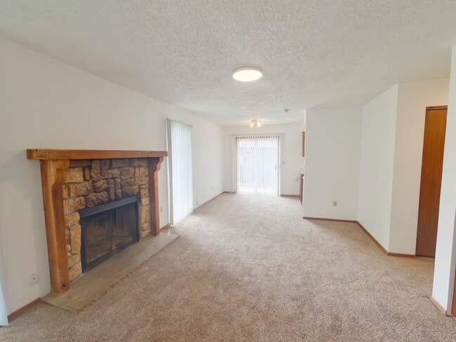 3960 N Garland Cir in Wichita, KS - Building Photo - Building Photo