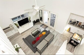 7817 Easton St in Houston, TX - Building Photo - Building Photo