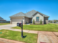 16717 Monroe Dr in Edmond, OK - Foto de edificio - Building Photo