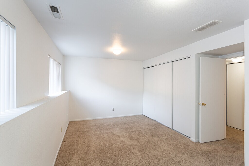 Hawks Pointe Apartments Lawrence, KS Apartments For Rent