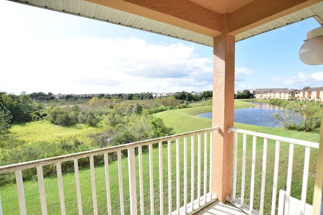 property at 1960 Retreat View Cir
