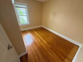 117 Irving St in Fall River, MA - Building Photo - Building Photo