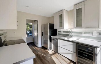 1205 Eagle Ridge Dr in Charlotte, NC - Building Photo - Building Photo