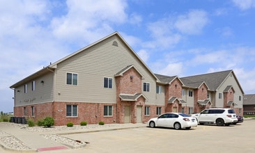 Tullamore Village in Bloomington, IL - Building Photo - Building Photo