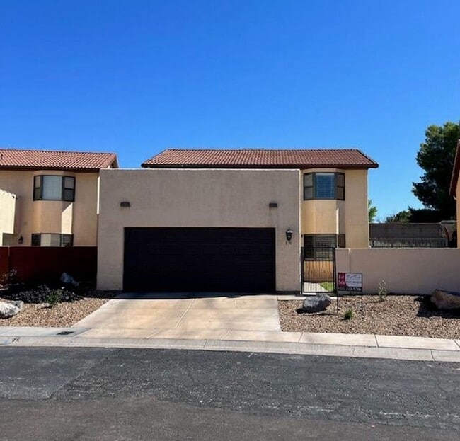 property at 585 Westridge Dr