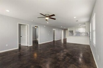 933 Rice St in Denison, TX - Building Photo - Building Photo